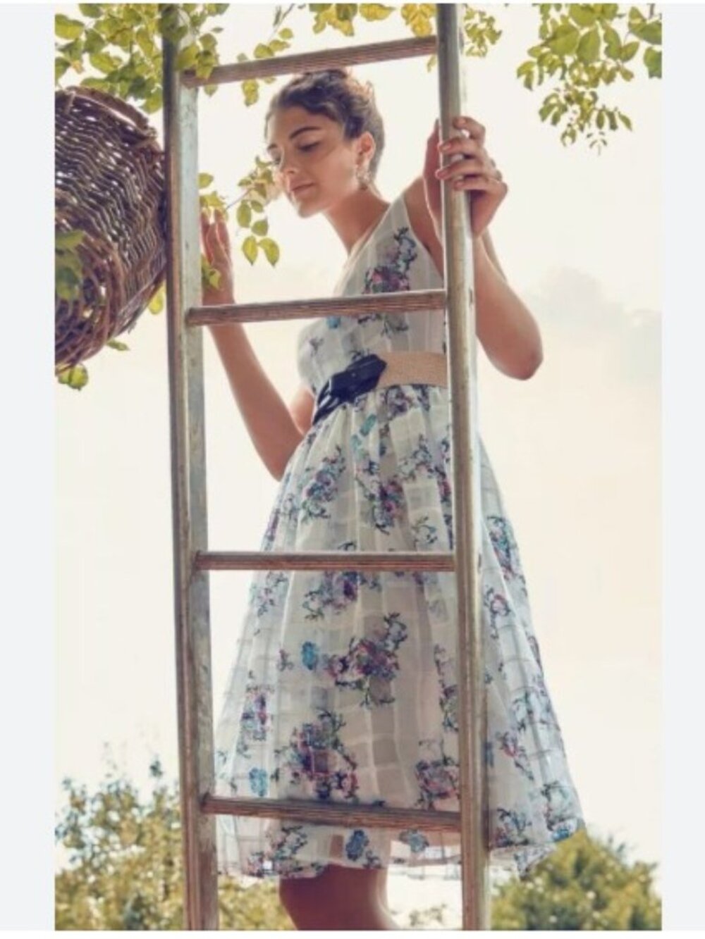 Maeve Peony Garden Organza Dress in White Floral from Anthropologie –Size 6 –NWT